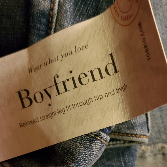 Shorts - Picture 4 of 4